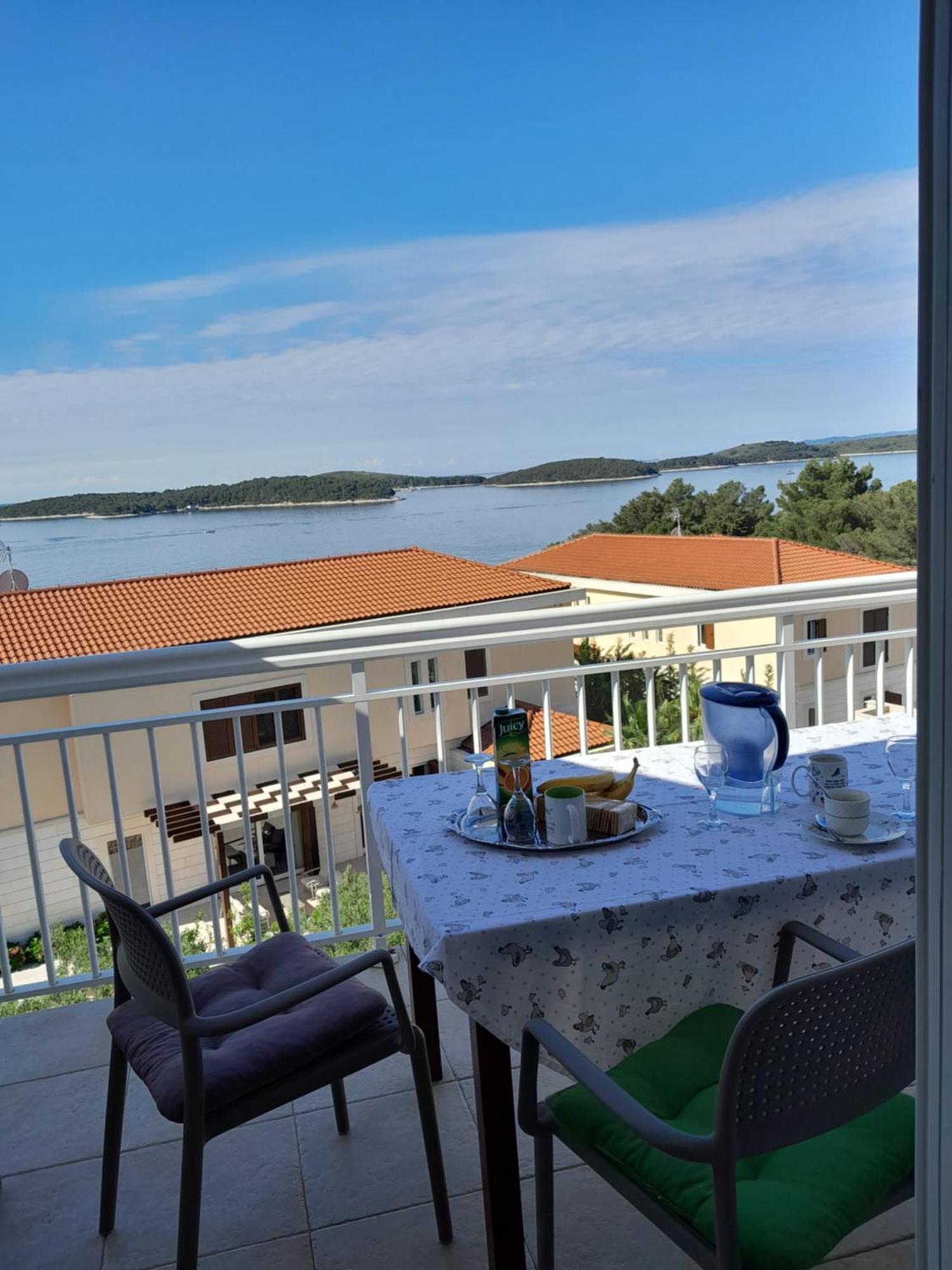 Feelhvar Along Bluelagoon Beach Hvar Town Habitación foto